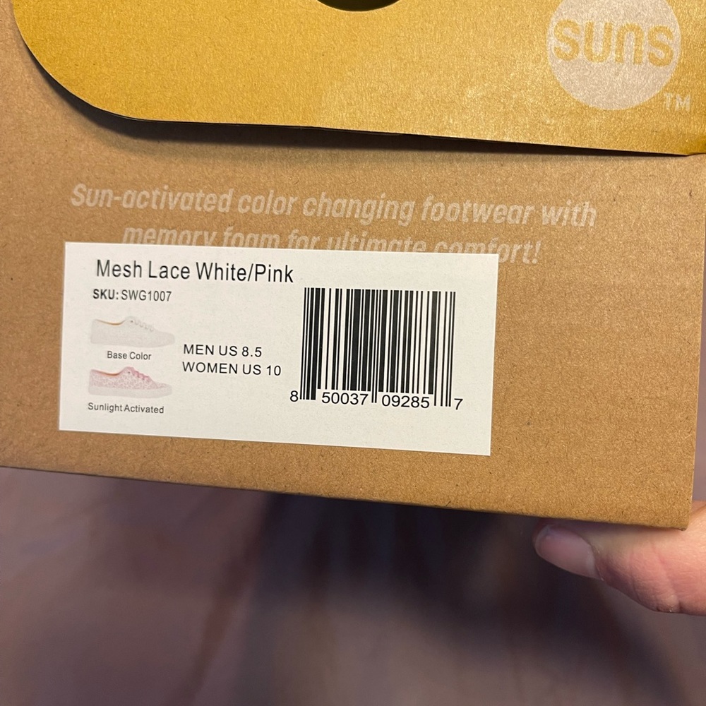 Sun shoes size 10 women’s BNIB NWT cherry blossom - Picture 5 of 5